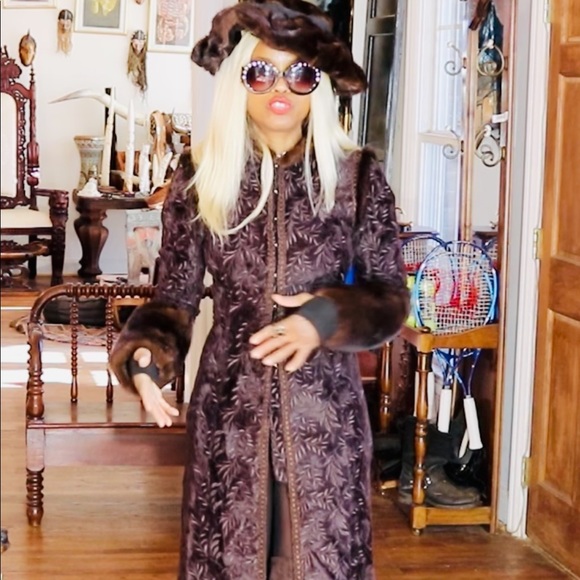 Andrew GN embroidered & mink fur trimmed coat XS - Picture 5 of 16